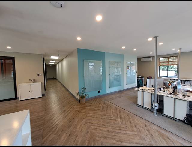 174M² OFFICE TO LET IN DUNKELD WEST